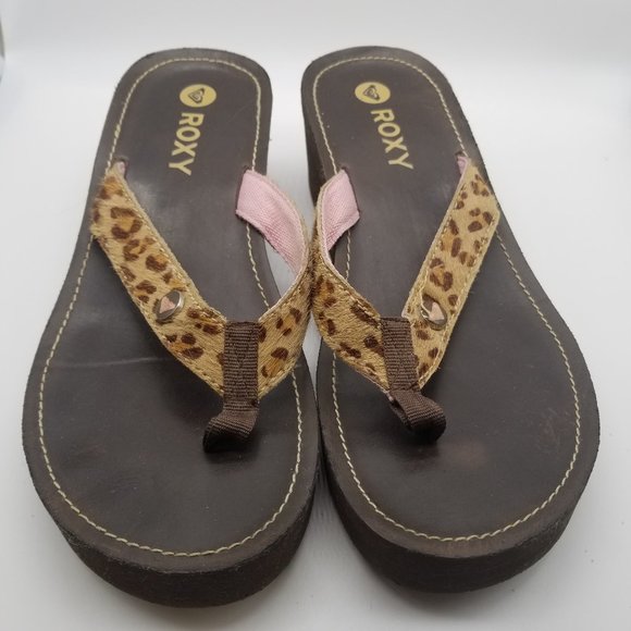 Roxy Leopard Print Cow Hair Wedge Heel Flip Flops